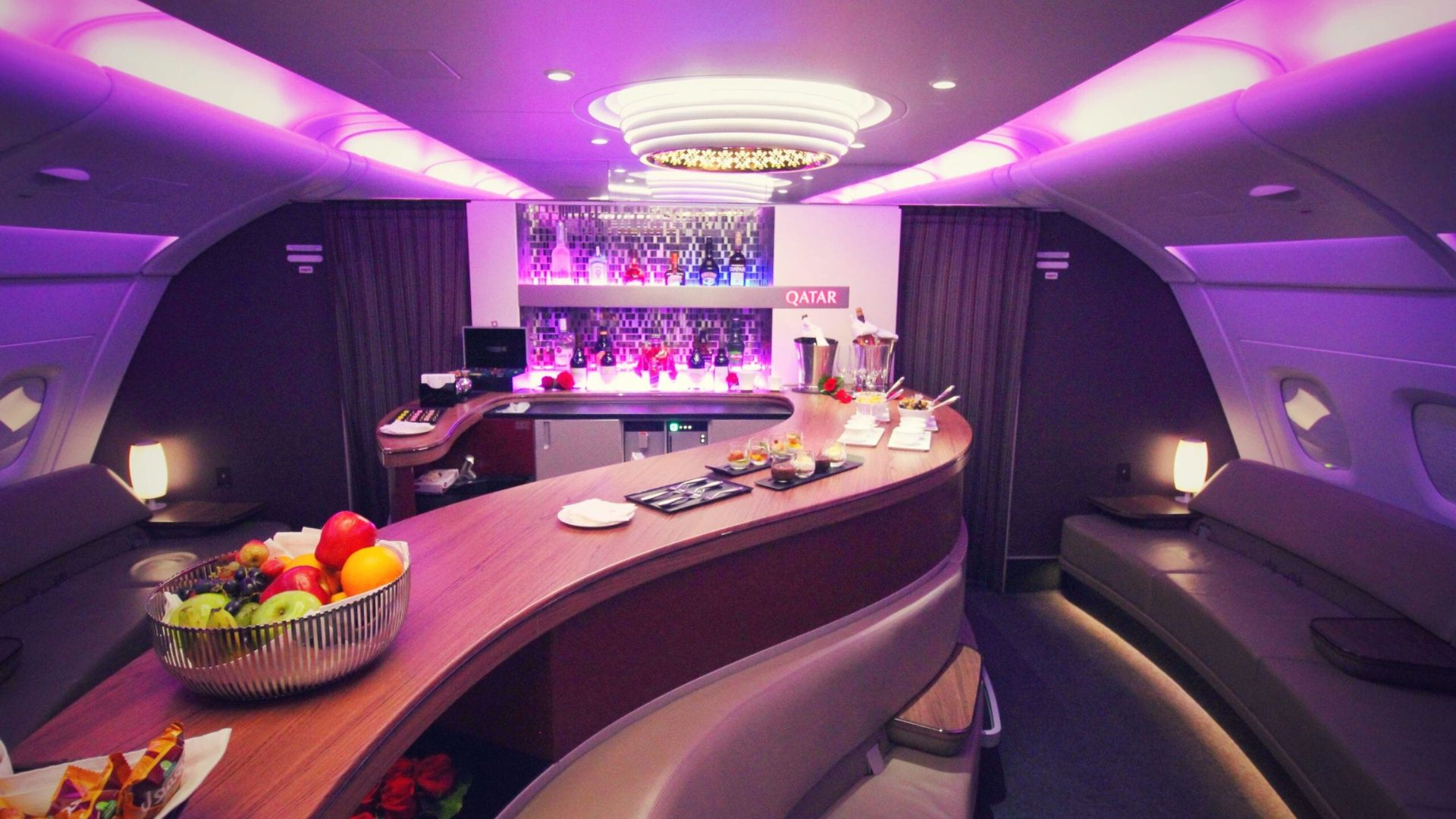 QATAR AIRWAYS 10