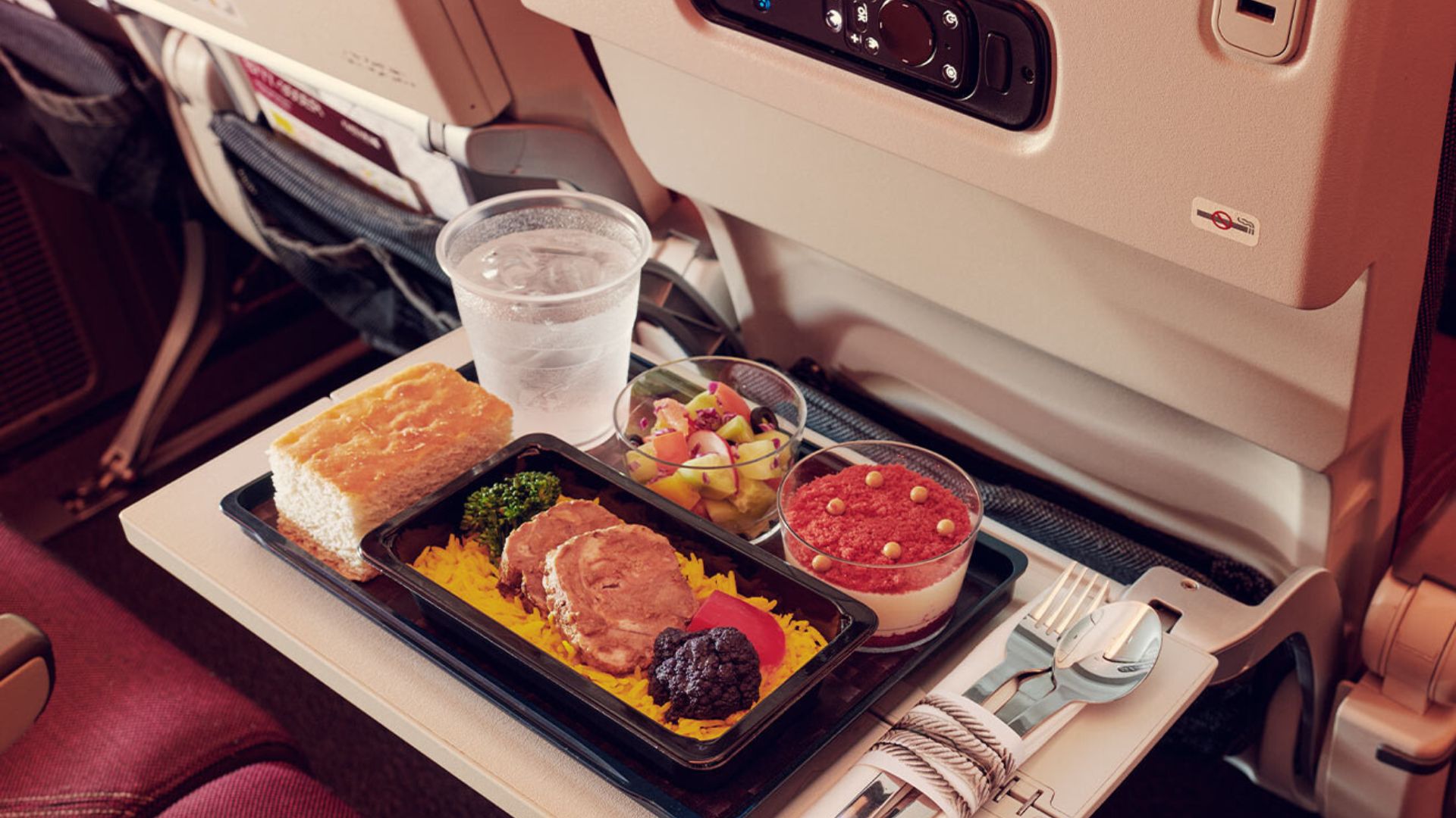 QATAR AIRWAYS 7